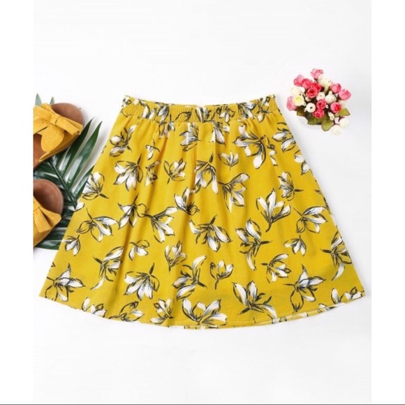 SALE Gorgeous NWT skirt - Picture 2 of 4